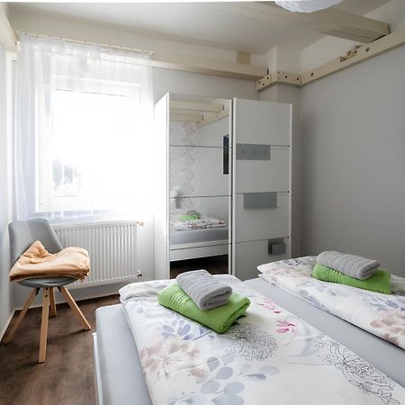 Ferienwohnungen Baer Grossraeschen Exteriör bild